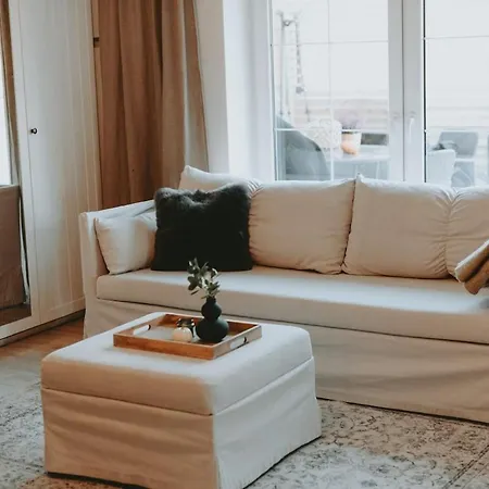 Apartment Sielsko Z Kominkiem I Jacuzzi Godzine Od Warszawy Wolka Szczawinska
