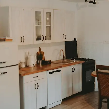 Sielsko Z Kominkiem I Jacuzzi Godzine Od Warszawy Apartment *