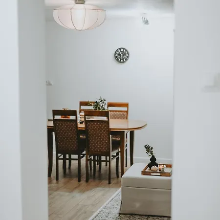 Sielsko Z Kominkiem I Jacuzzi Godzine Od Warszawy Апартаменти